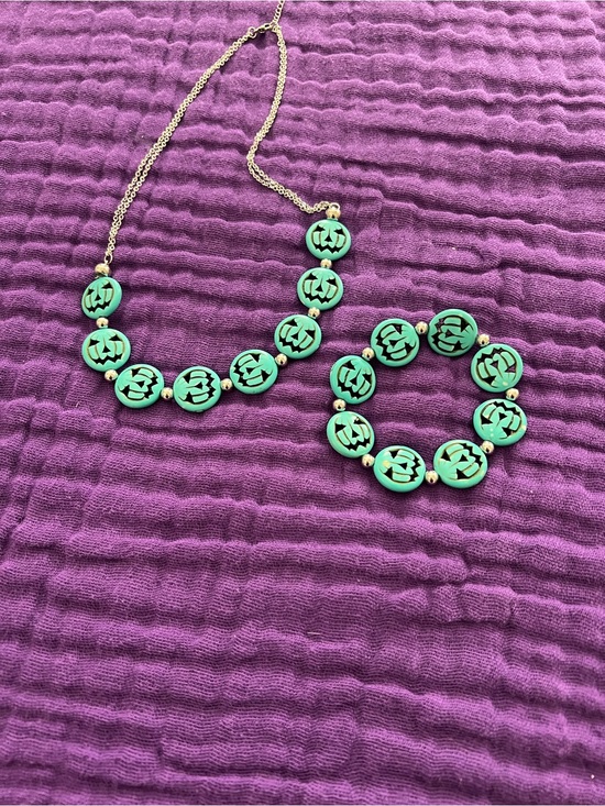Jewelry - Turquoise Beaded Jack-O-Lantern Necklace and Bracelet Set